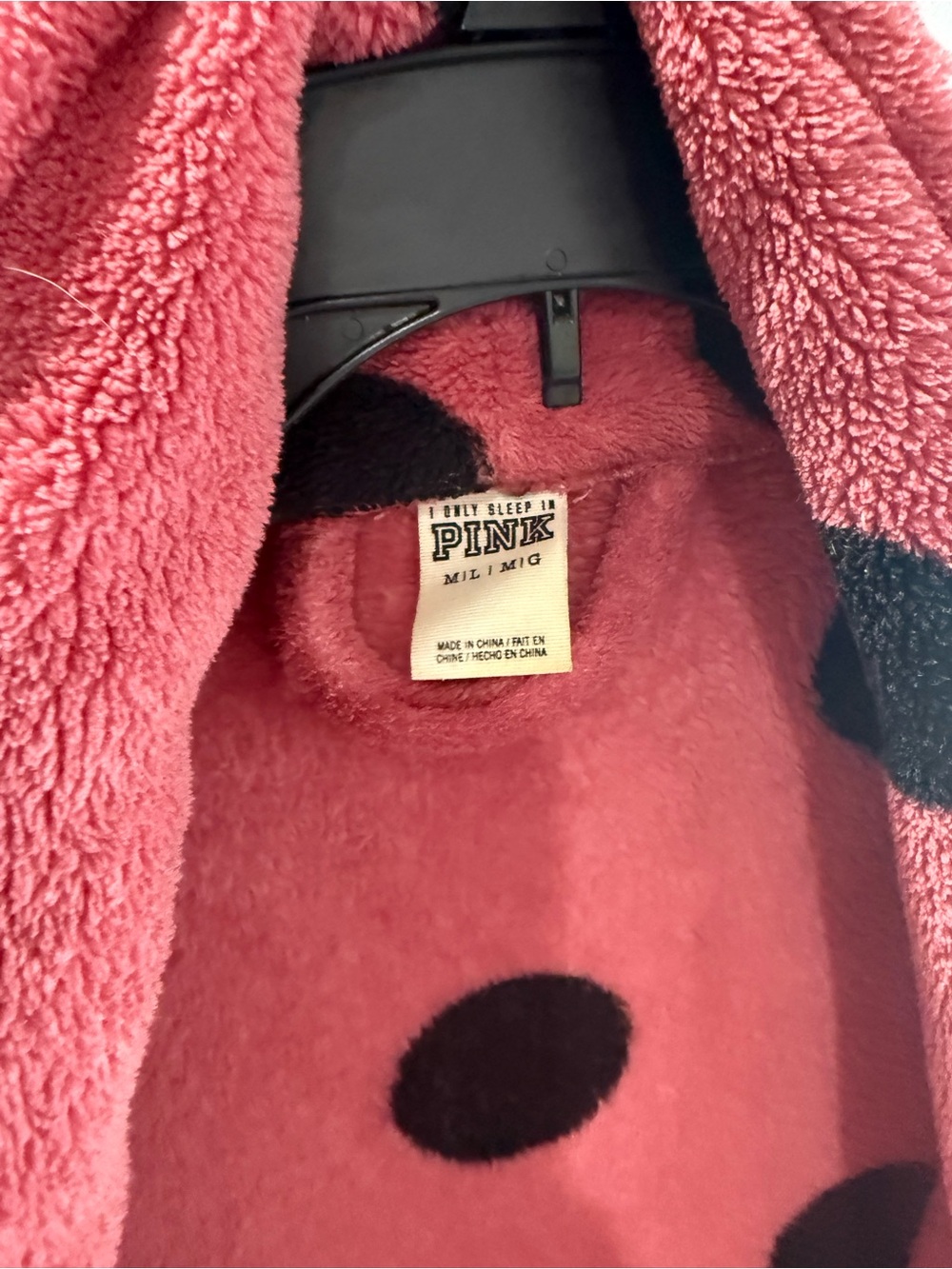 PINK Victoria's Secret Pink Plush Robe with Black Polka Dots - Picture 2 of 2